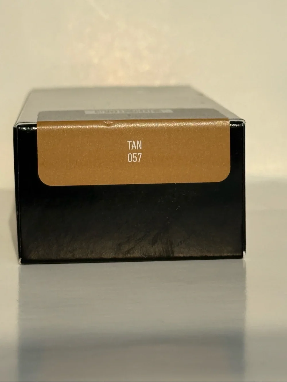 KVD (TAN 057) Good Apple Full-Coverage Serum Foundation - Black Packaging